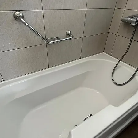 Orpheus Apartament *